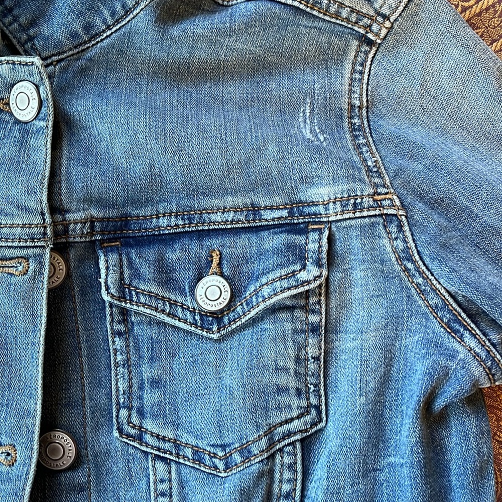 Aeropostale Light weight stretch medium wash Denim Jean Jacket Size Medium - Picture 12 of 15